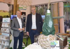 Marinus Schuurbiers and Wilhelm Vervat of Agro de Arend with their new Lite-NET made of 100% biodegradable material.